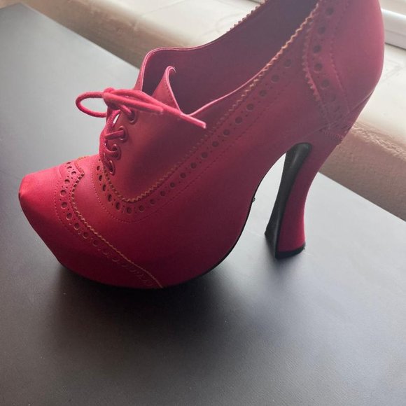 Von D Shoes- Natacha II, Fits size 8 - Picture 3 of 5